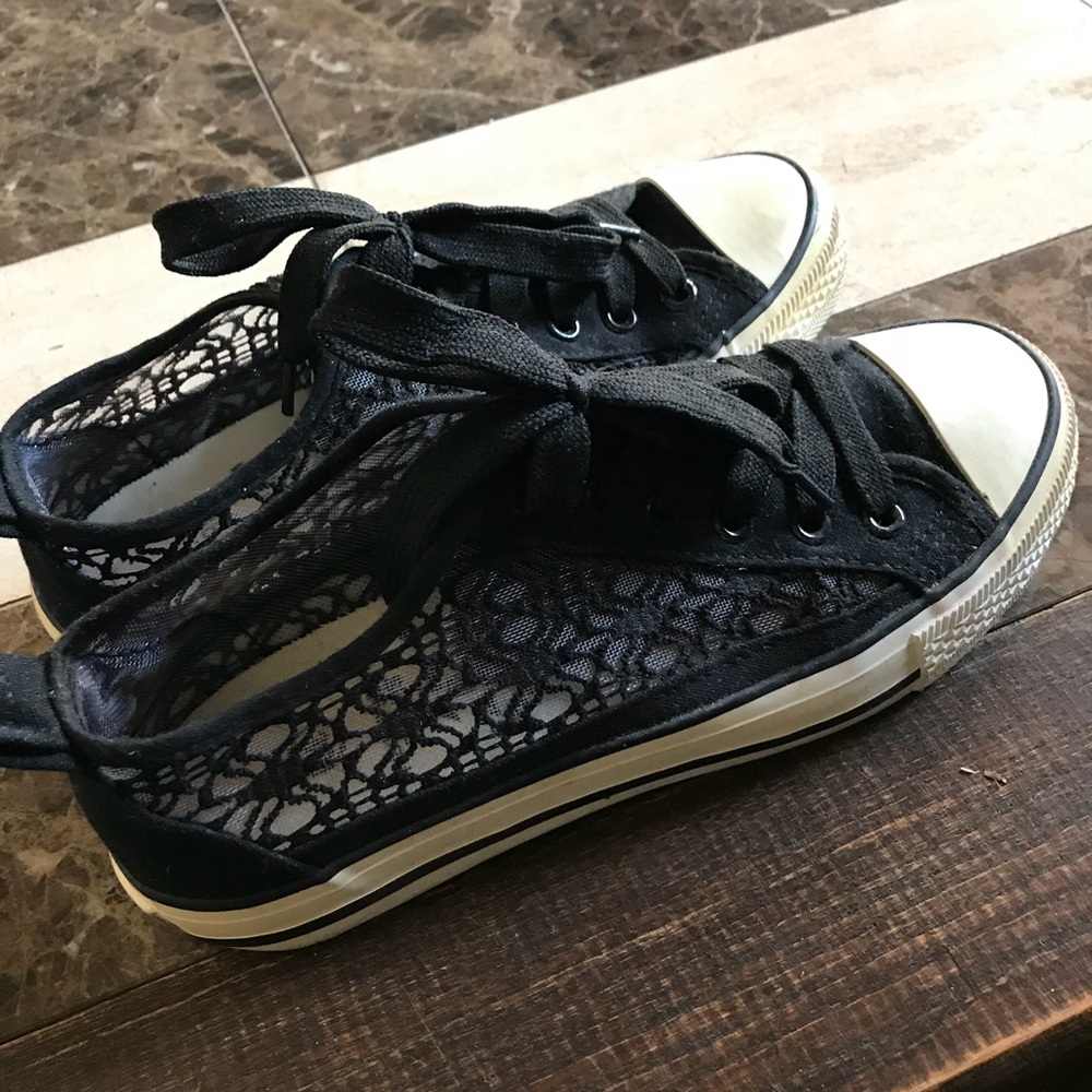 Black Converse